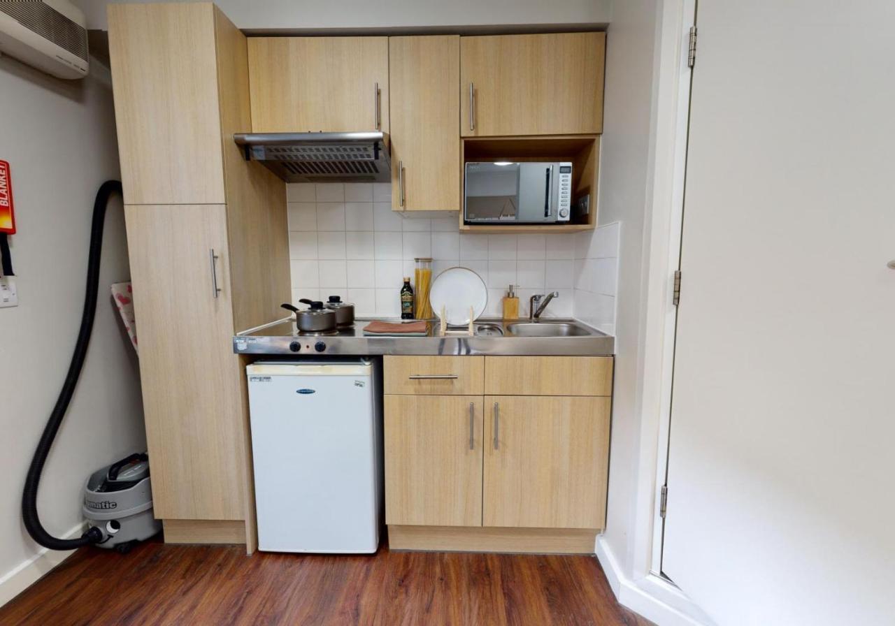 Private Bedrooms With Shared Kitchen And Studios At Iq Tufnell House In لندن المظهر الخارجي الصورة