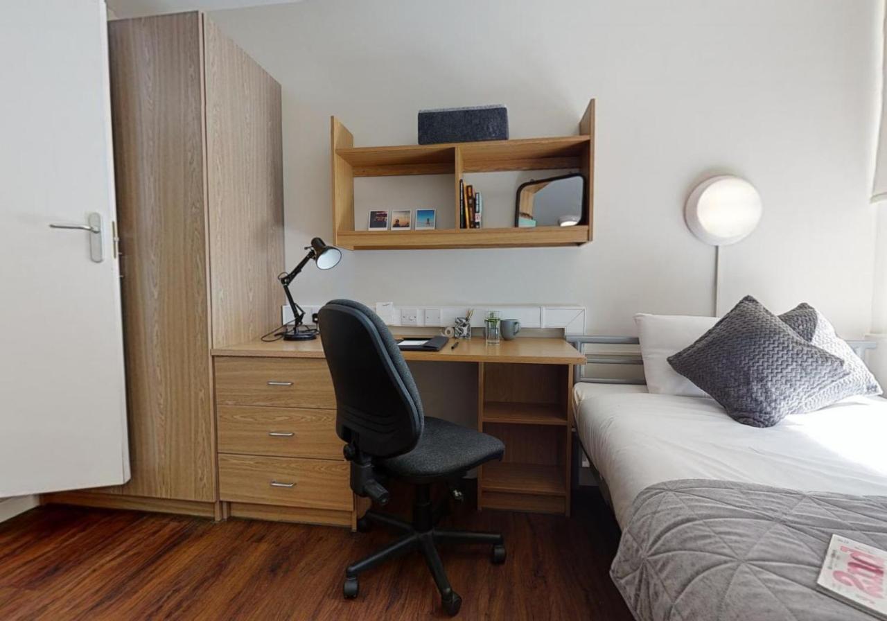 Private Bedrooms With Shared Kitchen And Studios At Iq Tufnell House In لندن المظهر الخارجي الصورة
